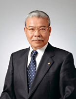 新美篤志会長の写真